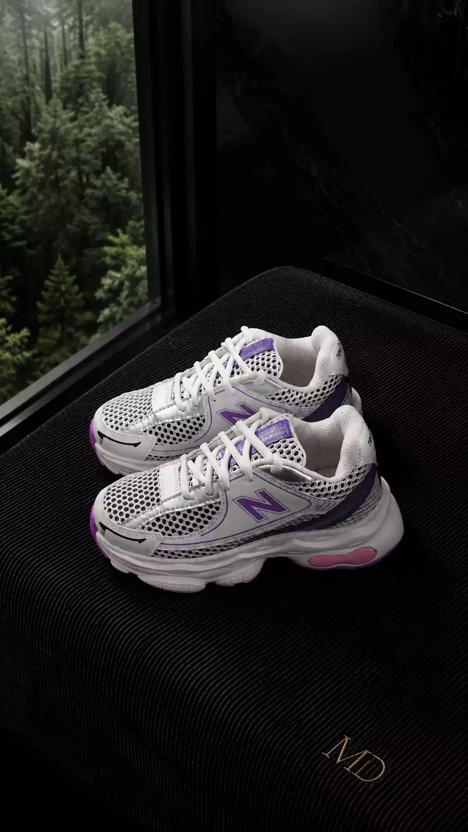 کفش کتونی زنانه سفید بنفش NEW BALANCE